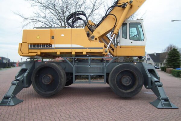 LIEBHERR A954B HD